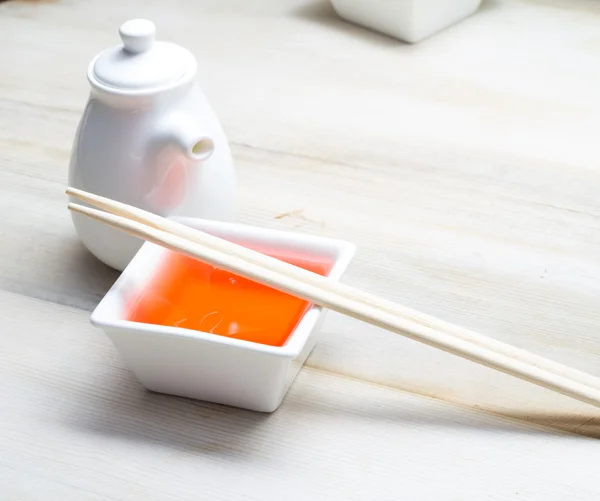 Azul verde y naranja aqua en plato blanco — Foto de Stock