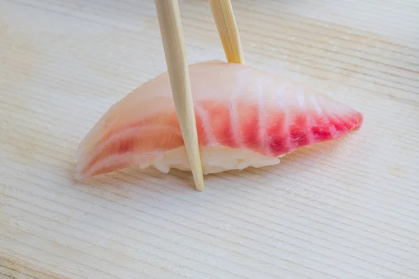 Zackenbarsch Sushi Nigiri — Stockfoto