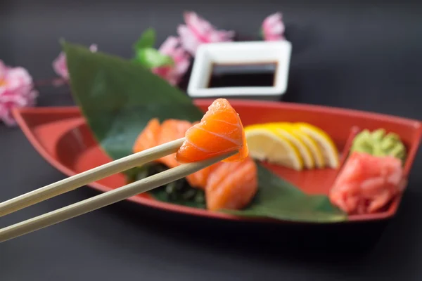 Laksesushi sashimi – stockfoto