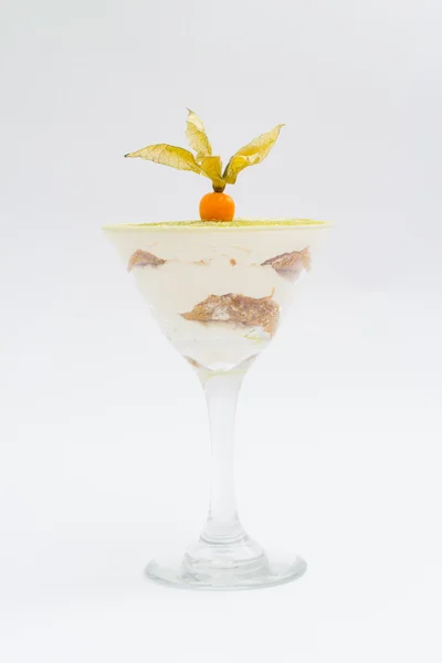 Tiramisu com Cape Gooseberry — Fotografia de Stock