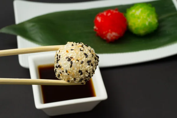 Sushi rice balls — Stock Photo, Image