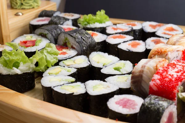 Wykonane danie rolki sushi — Zdjęcie stockowe