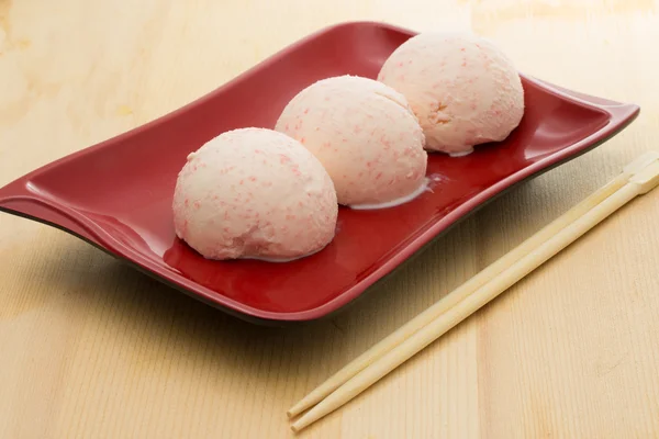 Pink ice cream — Stock Photo, Image