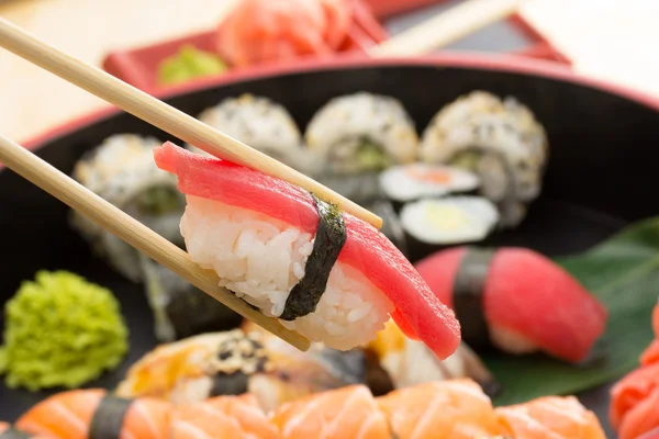 Stukken nigiri sushi — Stockfoto