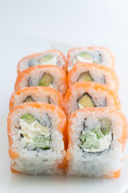 Philadelphia suşi roll