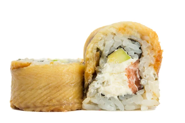 Rolo de sushi de enguia isolado no fundo branco — Fotografia de Stock