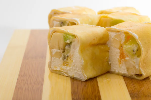 Сладкий суши ролл — стоковое фото