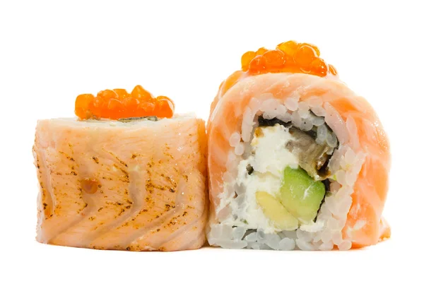 Rotoli di sushi di salmone isolati su sfondo bianco — Foto Stock