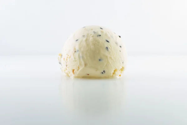 Ice cream ball — Stock Photo, Image