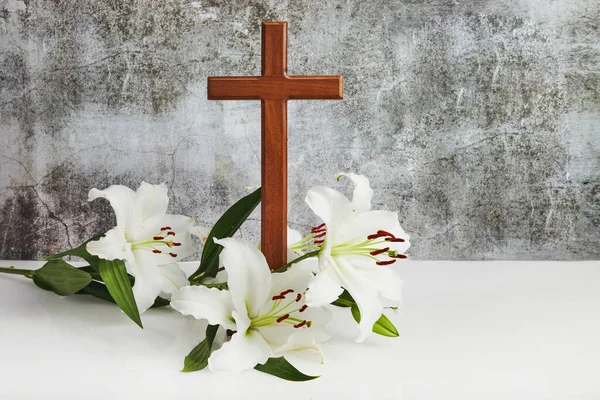 Cross Lilies Isolated Grey Background Easter Baptism Card — Zdjęcie stockowe