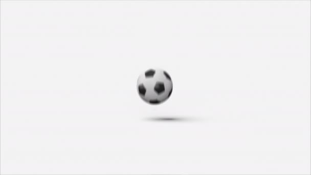 Le ballon de football saute lentement sur un fond blanc et roule sur l'écran. 4k — Video