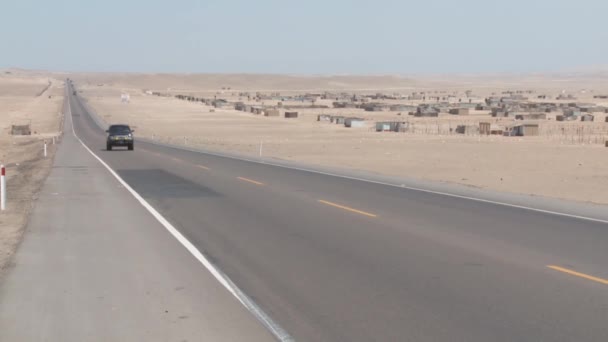 Estrada no deserto — Vídeo de Stock