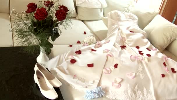 Robe de mariée élégante — Video