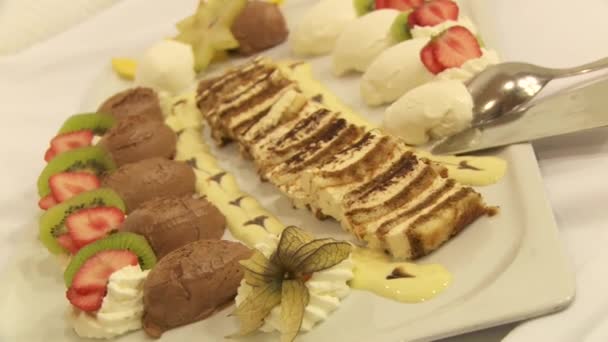 Desserts aux fruits — Video