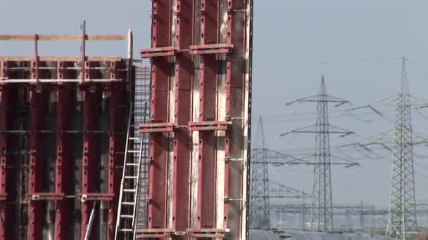 Construction de grues — Video