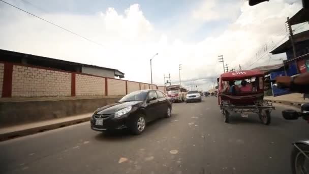 En la calle Iquitos, Perú — Vídeos de Stock