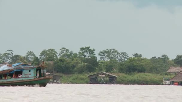 Stadt der Iquitos vom Meer aus — Stockvideo