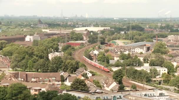 Zug im Ruhrgebiet — Stockvideo