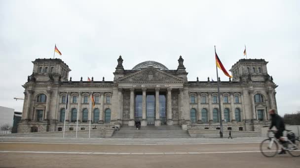 Alman Parlamentosu - reichtag görünümü — Stok video