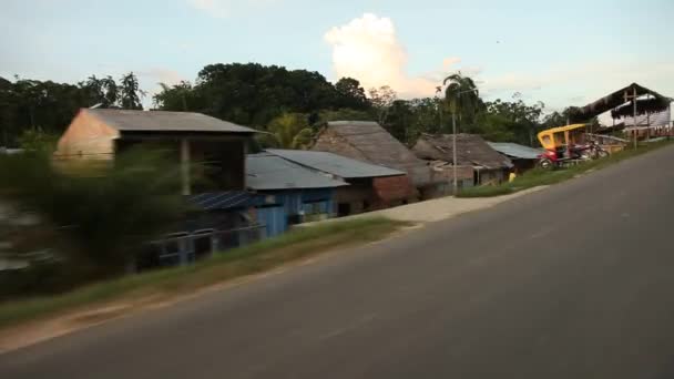 Iquitos, 페루의 거리에서 — 비디오