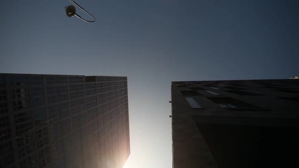 Небоскрёбы, городская сцена — стоковое видео