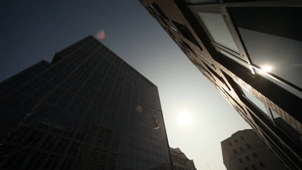 Wolkenkratzer, urbane Szene — Stockvideo