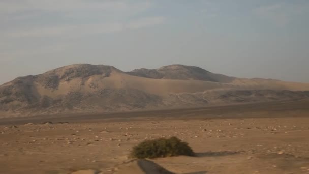 在沙漠中开车 — 图库视频影像