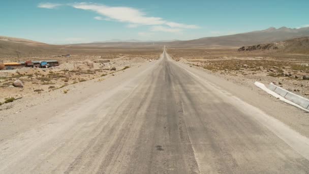 Camino en el desierto — Vídeo de stock