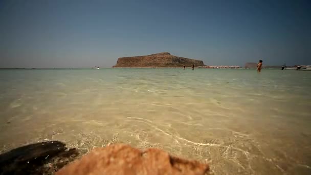 Η παραλία του Μπάλου, στην Κρήτη — Αρχείο Βίντεο