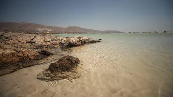 Beach of Elafonisi in Crete, Greece — Stock Video