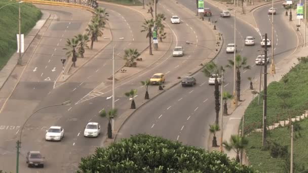 Verkehr in Lima — Stockvideo