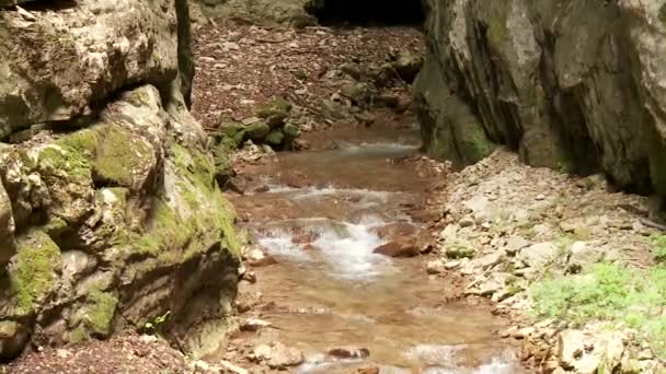 意大利的峡谷 （brasa） — 图库视频影像