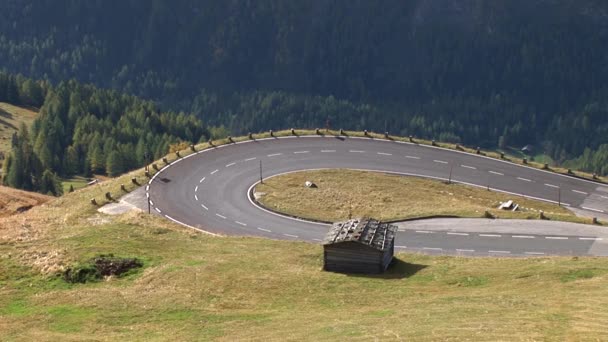 Vysokohorské silnici na horu grossglockner — Stock video