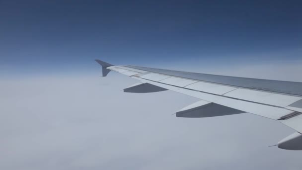 飞行中的云， — 图库视频影像