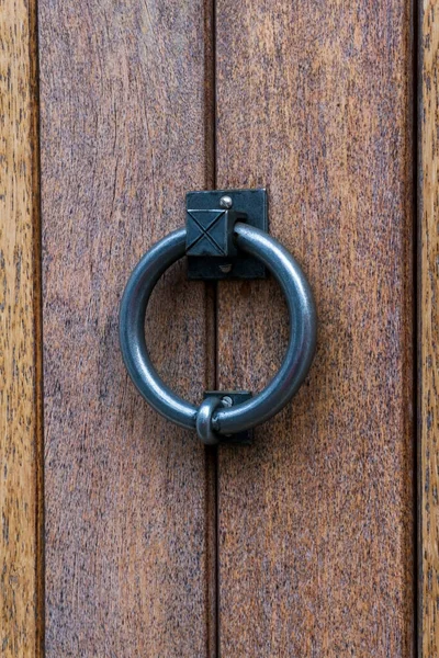Metal Ring Door Knocker Wooden Door Close — Fotografia de Stock