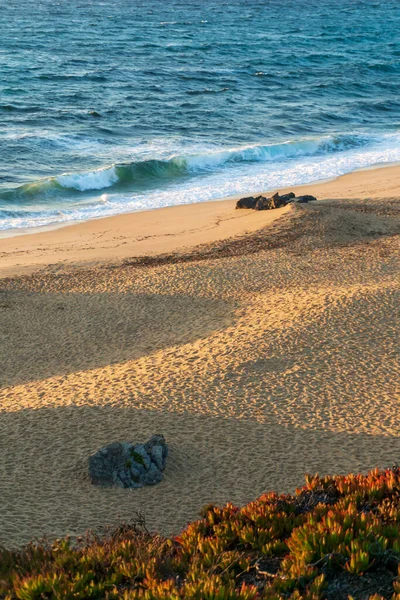 Deserted Sandy Beach Atlantic Ocean Rays Setting Sun Top View — Stock Photo, Image