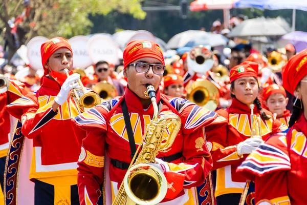 Students Parade Commemorate Anniversary Battle Puebla May — Stock fotografie