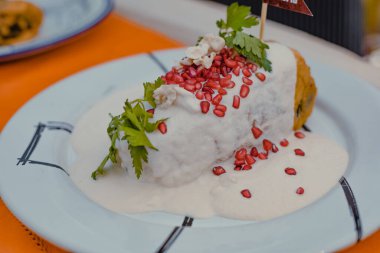 Şili en Nogada, Puebla 'da geleneksel Meksika mutfağı