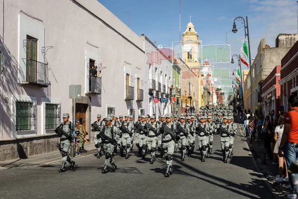 Desfile Militar Mexicano Las Calles Puebla Para Conmemorar Independencia México —  Fotos de Stock