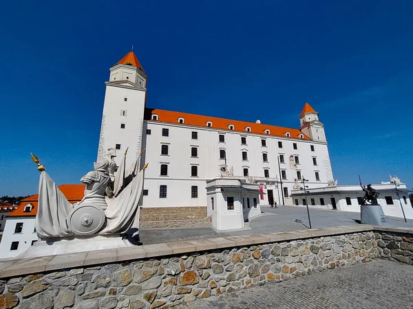 Bratislava Eslovaquia Abril 2022 Entrada Principal Del Castillo Bratislava Con —  Fotos de Stock
