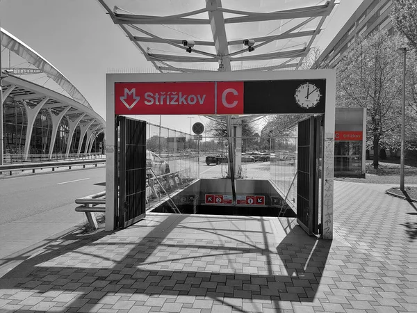 Praga República Checa Abril 2022 Entrada Blanco Negro Estación Metro —  Fotos de Stock