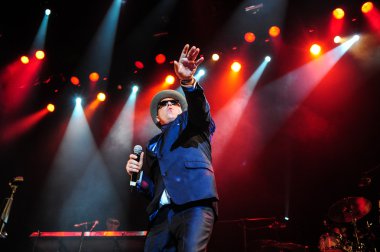 Madness konser