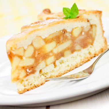 Apple cake