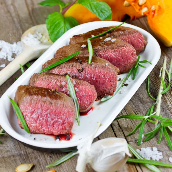 Gegrilde lamsfilet — Stockfoto