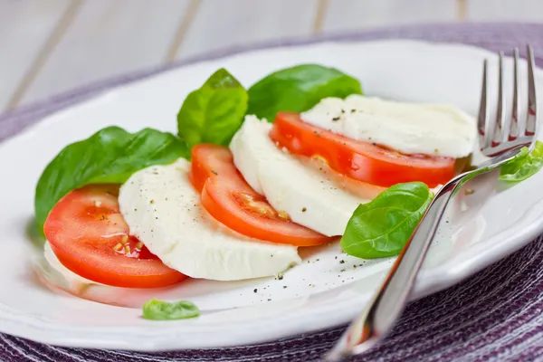 Tomatmozzarella — Stockfoto