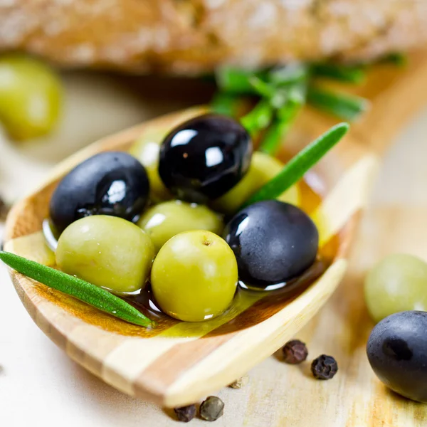 Blandede oliven – stockfoto