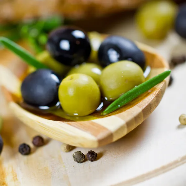 Blandede oliven – stockfoto