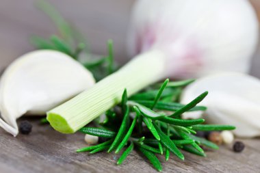 sarımsak ve biberiye