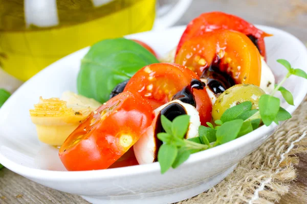 Salată de roșii — Fotografie, imagine de stoc