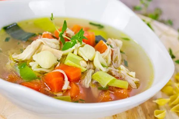 Sopa de frango — Fotografia de Stock